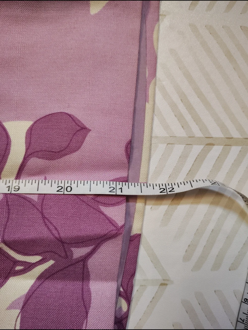 Amanda Smith Floral Pencil Skirt in Lavender and Cream 100%silk Size 12 90s‎